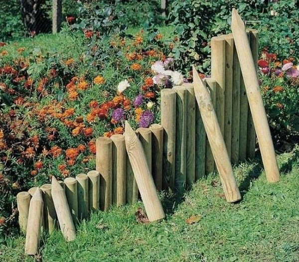 Kůl se špicí 80/2100mm BOROVICE (FSC)