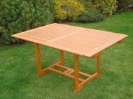 Dřevěný zahradní stůl QTC 47063
