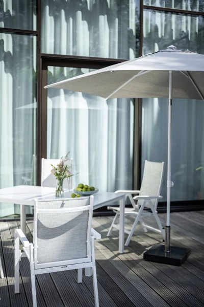 BASIC PLUS stohovatelné, hliníkové křeslo - bílá/světle šedá