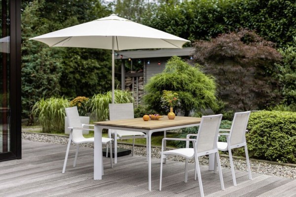 DIAMOND stohovatelné, hliníkové křeslo s teakovými područkami - bílá/krémová