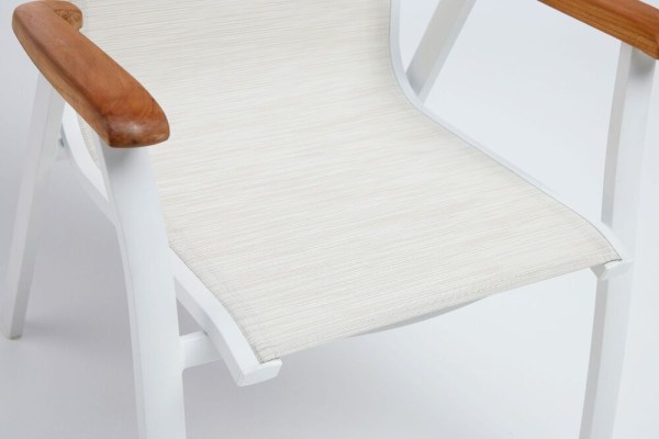 MEMPHIS TEAK stohovatelné, hliníkové křeslo s teakovými područkami - bílá / béžová