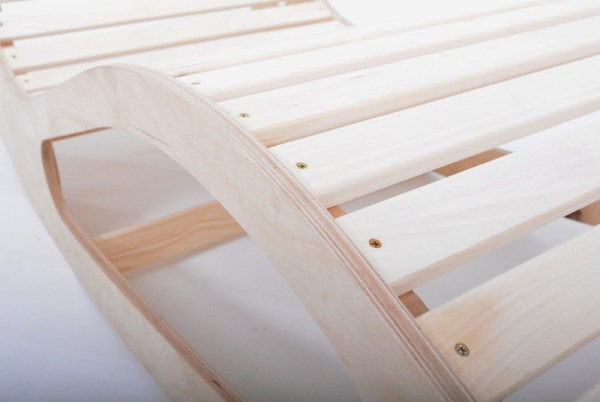 SWING houpací lehátko dřevěné - přírodní